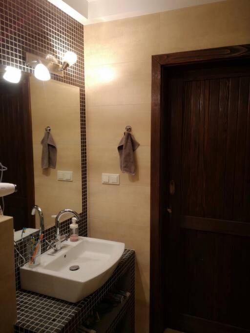 Appartement Shalom Corner *Parking For Free* à Cracovie Extérieur photo